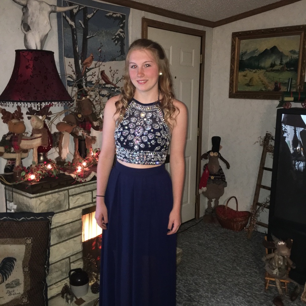 Blue 2 piece prom dress